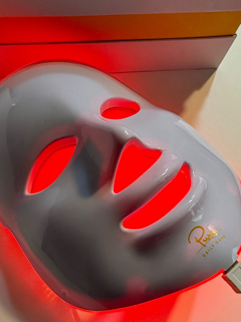 PURE Daily Care Luma LED Light Therapy Mask, as is